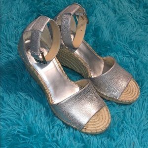 Vince Camuto wedges Silver